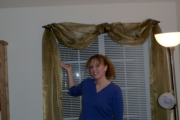 01Laurie_Hanging_Curtains